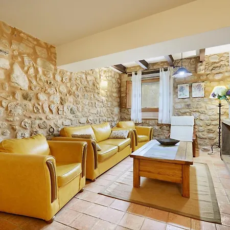 Holiday home Mas Riera - 1 Maia de Montcal